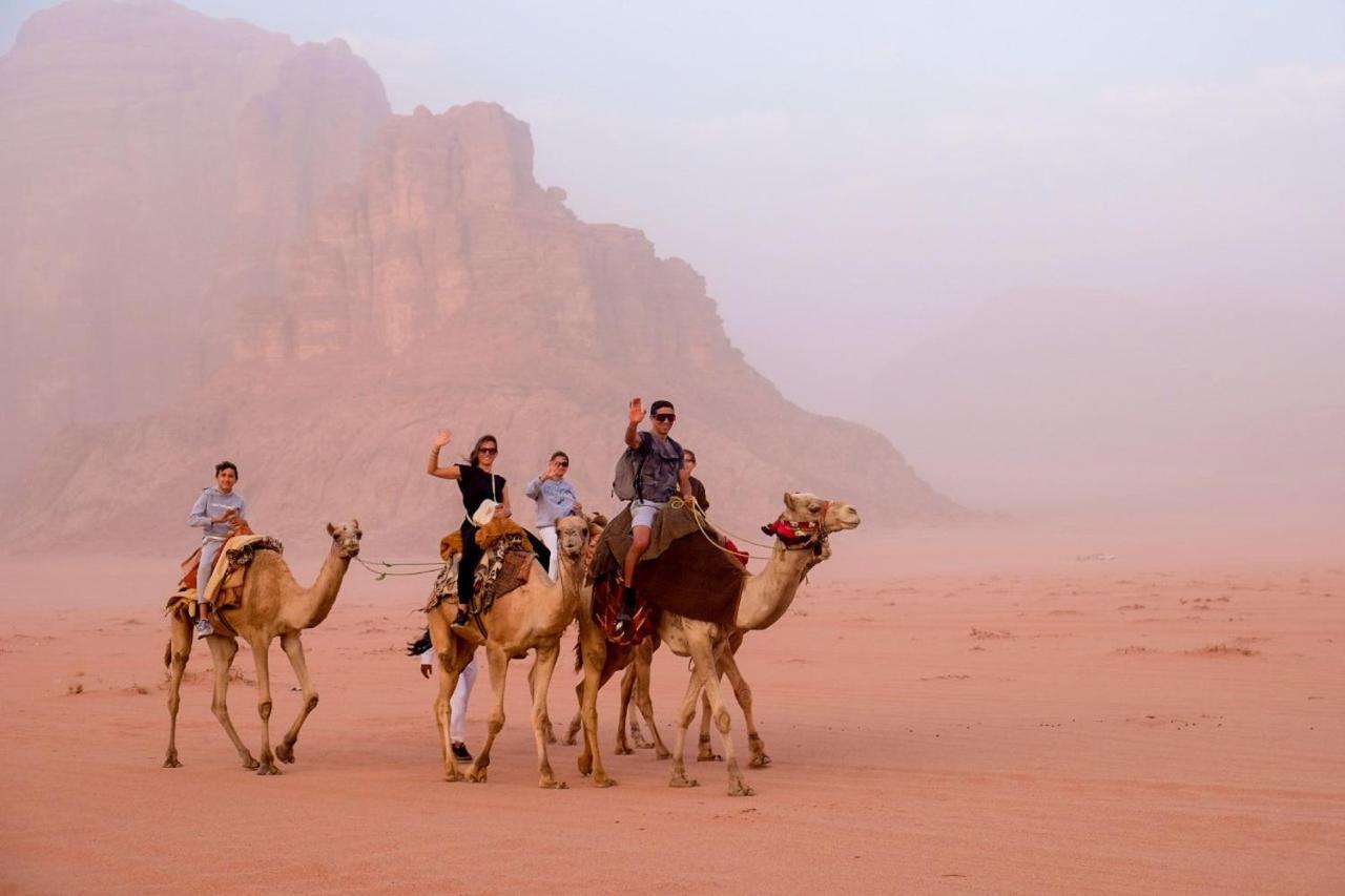 Wadi Rum Bedouin Camp And Desert Tours Экстерьер фото