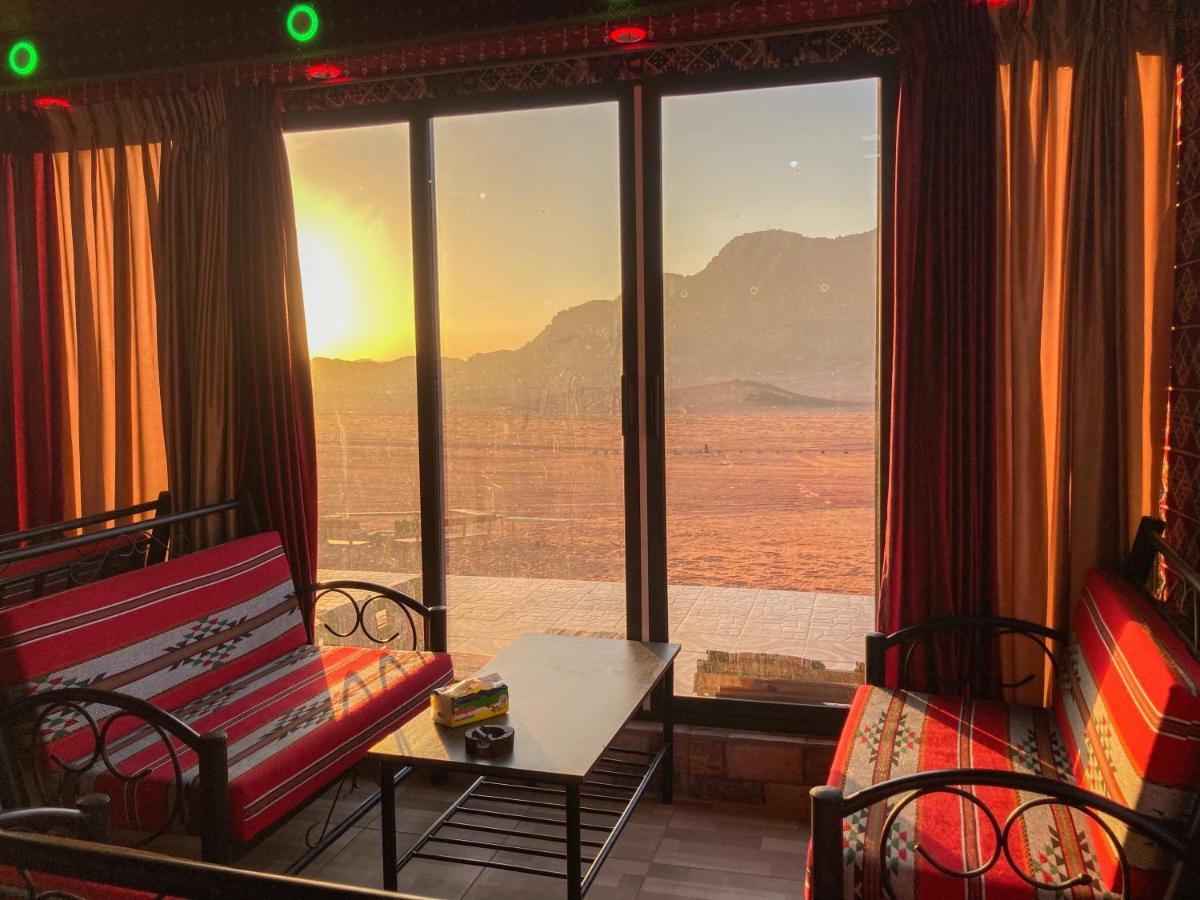 Wadi Rum Bedouin Camp And Desert Tours Экстерьер фото