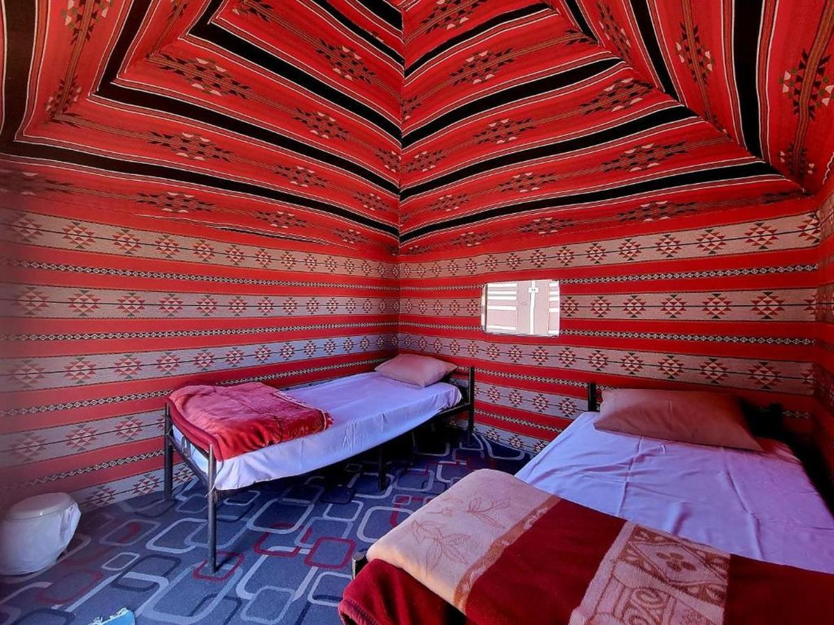 Wadi Rum Bedouin Camp And Desert Tours Экстерьер фото