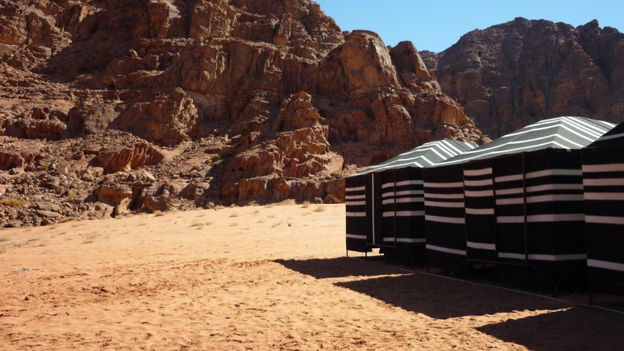 Wadi Rum Bedouin Camp And Desert Tours Экстерьер фото